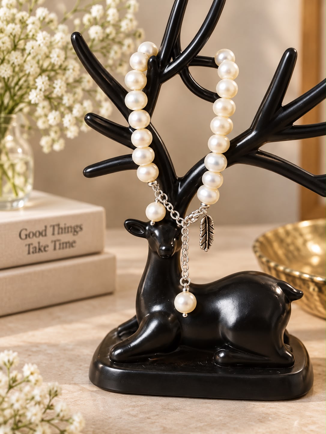Silver feather and Pearl Bracelet