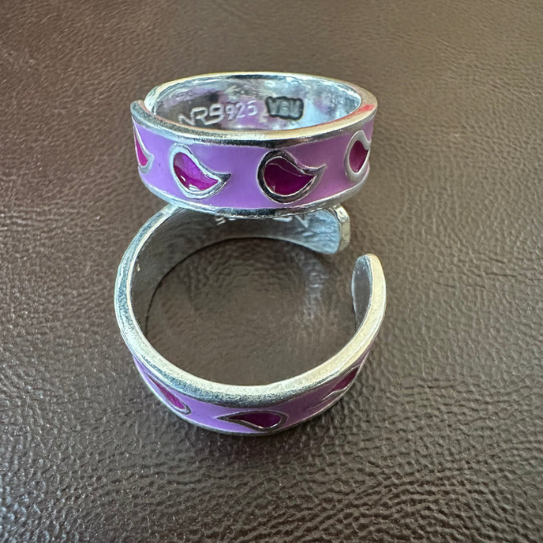 Lilac Enameled Toe Ring