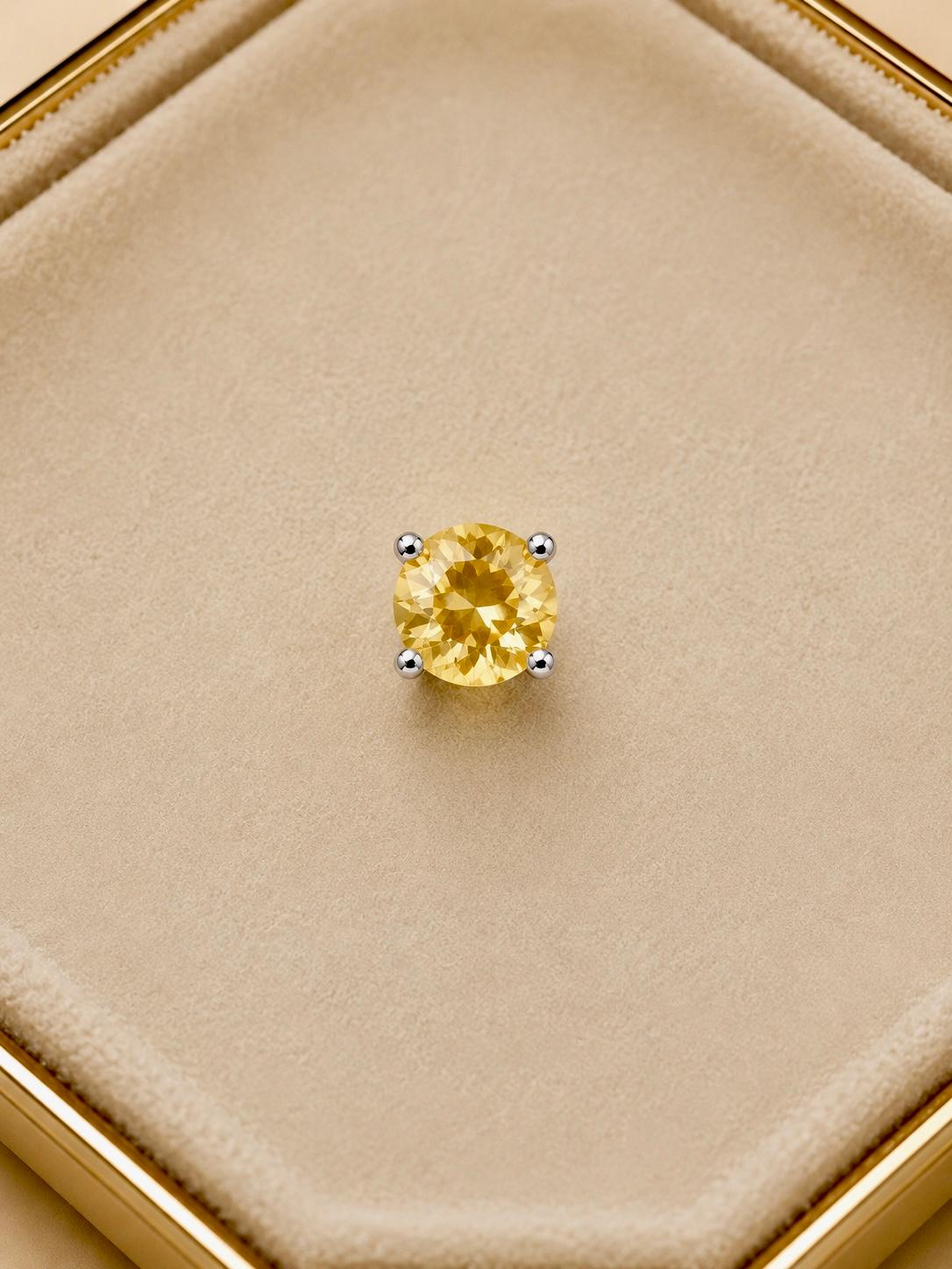 Nose Pin- Citrine Spark