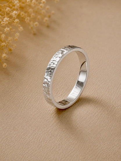 Hammered Ring 4 mm