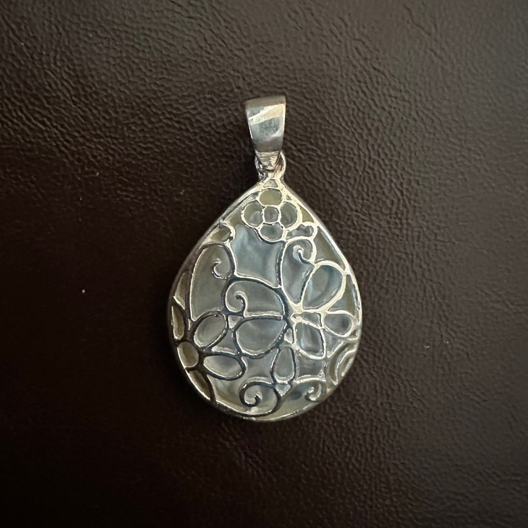 Teardrop Lace Pendant